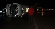 Zonguldak'ta yolcu midibüsü devrildi: 1 ölü, 22 yaralı
