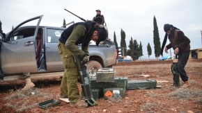 Afrin hattındaki muhaliflerin elleri tetikte