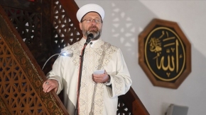 Diyanet İşleri Başkanı Erbaş Ramazan ayının ilk Cuma hutbesini irad etti