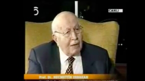 Erbakan, küçük kızı anlatırken göz yaşlarını tutamadı