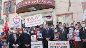 AK Parti Genel Başkan yardımcıları Usta ve Yavuz, Diyarbakır annelerini ziyaret etti