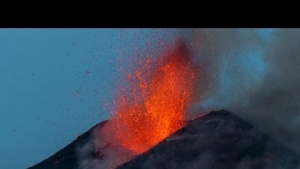 İtalya’da Etna Yanardağı Hareketlendi