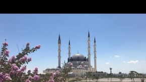 Kıbrıs’ın &quot;Selimiye&quot;si! KKTC’nin yeni simge eseri: Hala Sultan Camii