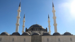 KKTC’de Hala Sultan Camii 2017 Ramazanı&#039;na hazırlanıyor