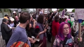 Kontrollü Protestolar! New York’ta Ziller Trump İçin Çaldı: Tencere-Tava Her Yerde Aynı Hava!..