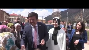 Köyünü anlatan Bakan Zeybekçi’nin &quot;3-B”sini hanımı açıkladı